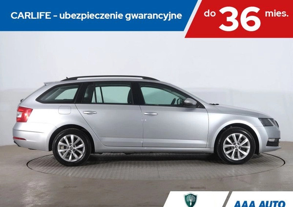 Skoda Octavia cena 63000 przebieg: 96254, rok produkcji 2020 z Otmuchów małe 254